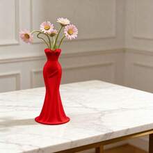 ORIZZONTE Modern Decorative Vase With Evening Dress Silhouette – Elegant Sculptural Design For Flowers, Branches, Artificial Plants – Gift Idea For Home/Office – 100% Made In Italy, Deliver From Italy - Red - View 5