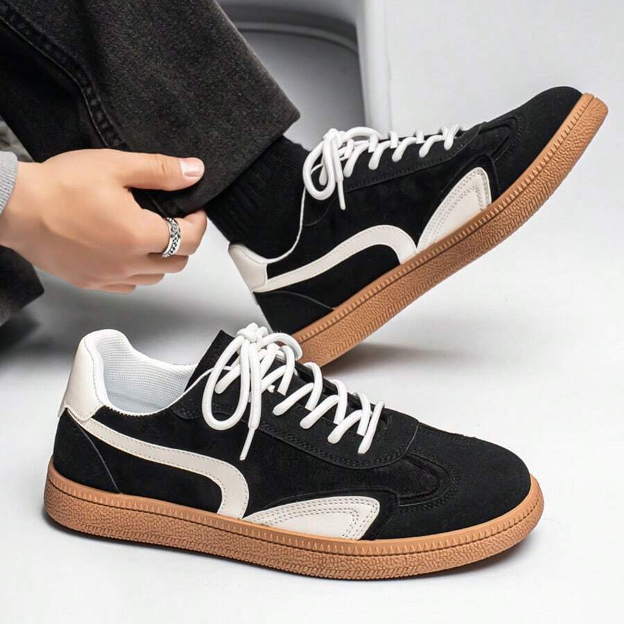 2025 New Fashion Personalized Skateboard Shoes, Thick Sole Non-Slip Casual Sneakers, Versatile Shoes For Teenagers And Students - Black - View 1