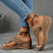Retro Minimalist Women's Flip Flops - Soft Synthetic Cover Upper, Thick Anti-Slip EVA/PVC Sole, Breathable Toe Holes, Lightweight Chunky Heel Slip-On Strappy Sandals For Casual Summer Wear, Decorative Metal Accents, Synthetic Cover Footwear - 棕色 - 查看 2