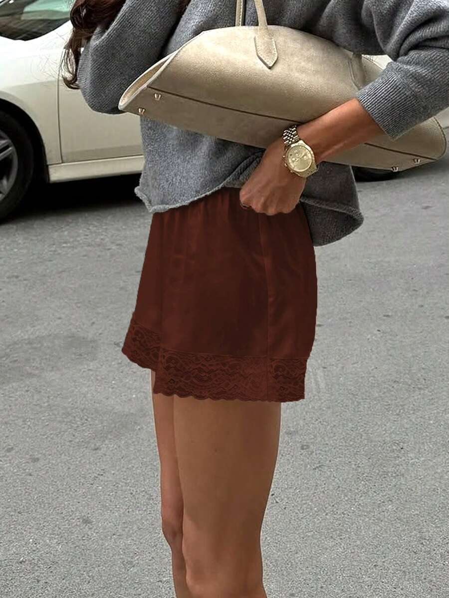 Women's Solid Color Lace Patchwork Casual Shorts - Redwood - View 1