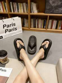 Women's Anti-Slip Beach Sandals, Comfortable Thick Sole Flip Flops - Black - View 7