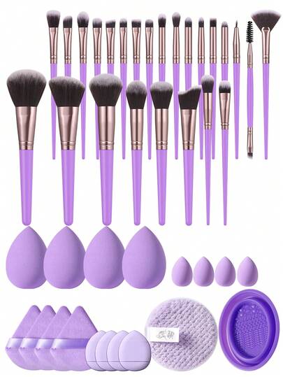 43件套化妆工具套装，包含：25支化妆刷套装+4个化妆海绵+4个迷你化妆海绵+4个三角粉扑+4个迷你气垫粉扑+1个洁面海绵+1个化妆刷清洁工具，一应俱全，新手友好 | 方便携带，送礼佳品 | 新手/女性的完美之选