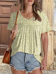 Camiseta casual de vacaciones de manga corta con cuello en V y fruncido con estampado floral pequeño para mujer talla grande, amarillo de verano - Amarillo - Ver 3
