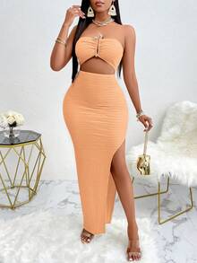 Robe d'été élégante Amarilo Vacation, sexy, avec découpes, boutons sur le côté et fente ajustée - Corail - Voir 3