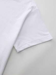Red Bull F1 Racing-Themed Printed T-Shirt, Men's Fashionable Racing Graphic T-Shirt, White Pure Cotton Short-Sleeved T-Shirt, Streetwear, Casual And Comfortable, Suitable For Everyday Wear And Outdoor Activities, Stylish And Versatile, Summer Clothing, A Great Gift For Men. - 白色 - 查看 4