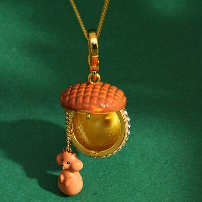 1件优雅珐琅可开合松鼠吊坠项链，手工绘制可爱动物吊坠，适合女性日常佩戴