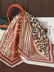 1 pieza Pañuelo cuadrado de satén con estampado de leopardo para mujer, pañuelo y pañuelo para la cabeza de moda, accesorio de satén ligero, ideal para atuendos de primavera y verano, pañuelo versátil para el cabello, bufanda para el cuello y idea de regalo elegante para uso diario y viajes - amarillo cálido - Ver 4