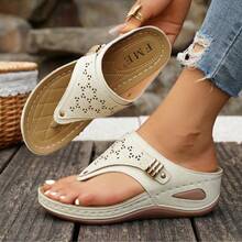 2026 New Style Women's Wedge Heel Flip-Flops - Breathable Hollow-Out Toe & Clip Design, Lightweight Synthetic Cover Sandals With Cushioned EVA Insole & Non-Slip PVC Sole, Slip-On All-Season Casual Shoes, Comfortable Footwear, Crisscross Strap Design, Durable Traction Footwear - 白色升級款 - 查看 3