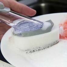 三合一可替换式厨房刷套装:长柄可拆卸皂液器,适用于锅碗瓢盆、水槽,不刮伤表面 - 套装包含可拆卸刷头、海绵皂液器和洗碗刷,厨房清洁工具 - 刮刀设计可去除顽固污渍,适用于家庭、餐厅、厨房、炉灶清洁、锅碗瓢盆清洗以及节日清洁 - 彩色 - 查看 5