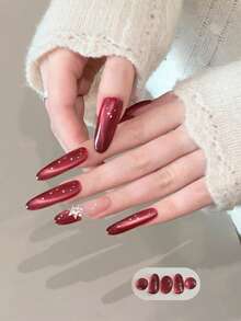 2026春夏新款女士节日礼盒套装，容量12毫升，包含闪耀玫瑰、裸粉色水晶猫眼、透明裸色、金色粉日记、酒红色乳玉猫眼、玻璃珠水晶猫眼六款凝胶指甲油。适合四季美甲，搭配底油和亮油使用，需配合UV灯固化。 - 彩色 - 查看 5