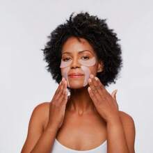Kit  Adesivo Facial Anti Ruga Reposição de Colágeno Reutilizável Silicone Testa Bigode - 1 Pacote (5 adesivos) - Visão 2