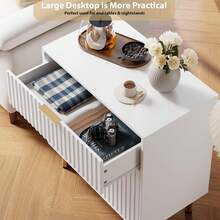 Cómoda acanalada de 3 cajones para dormitorio, mesita de noche moderna con cajones profundos, cómoda con tablero ancho, organizador de madera, mesa auxiliar para salón, pasillo y habitación infantil, color blanco. - Blanco - Ver 5