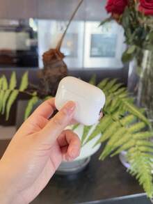 真无线耳机 - 兼容苹果和安卓系统，内置麦克风，防汗设计，电池续航时间长达 24 小时 - 白色，耳机 > 无线耳机，无线耳塞，耳塞，头戴式耳机 - 白色 - 查看 3