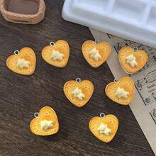 5/10pcs Valentine's Day Heart Pendant, Interesting Resin Heart-Shaped Toast Bread Charm Pendant, DIY Jewelry Accessories - Heart-shaped Teddy Bear Pendant - View 8