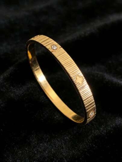 1pc Versatile Fashionable Waterproof & Fade-Resistant Titanium Steel Rhinestone Four-Leaf Flower Bracelet, Suitable For Daily Wear And Parties