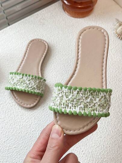 2026 New Girls' Knitted Pom-Pom Anti-Slip Open Toe Flat Sandals, Suitable For Birthday Party/Halloween Costume/Celebrating New Year At Home