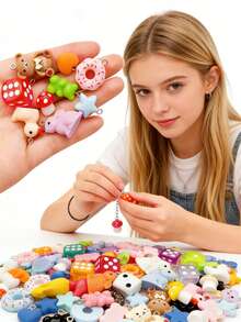 5/10/20/30/50/80/100/200/500 件生动的树脂装饰品 - 独特的动物、水果和食物系列 - 彩色 DIY 珠宝制作套件，适用于项链、手链、耳环 - 耐用、轻便且防褪色 - 非常适合工匠和珠宝爱好者 - 彩色 - 查看 2