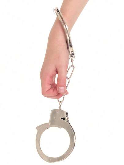 1pc Iron Handcuffs With Inner Diameter Less Than 5cm, Accessories, Makeup/Costume Props