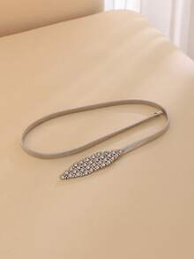 1条优雅女士细腰带，弹性扣金属皮带，适合搭配连衣裙、衬衫、裤子，通勤、日常穿着、派对等场合。 - 金屬腰帶 - 查看 10