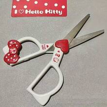 Sanrio 1/件 Hello Kitty Kuromi Cinnamon Roll 手持剪刀，可愛切割文具，學校辦公用品禮品，附塑膠蝴蝶結手柄與心形刀片，適用於紙板切割，婚禮、情人節、生日禮物、旅行配件、節日派對 - 卡通 - 查看 9