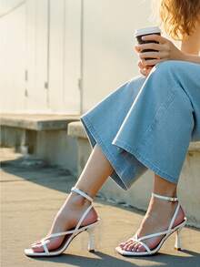 Women Minimalist Kitten Low Heel Thong Heeled Sandals, Fashion Square Toe Ankle Strap Heeled Sandals For Wedding Party Casual Wearing Dressy Occasions - trắng - Xem 8
