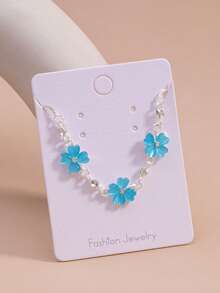 A Clover Lucky Pendant Bracelet With Light Luxury And Niche Design, Charming Women's Jewelry (Excluding Cards) - Four-leaf Clover - View 8
