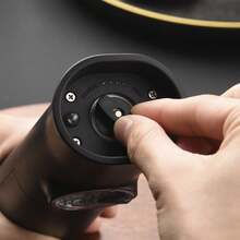 2pc Molino de Sal y Pimienta Recargable | Molinillo de Pimienta Eléctrico Automático de Granulometría Ajustable, Caja de Acero Inoxidable con Batería de Litio, Carga, Adecuado para Cocina Casera, BBQ, Restaurante, Exteriores - Negro - Ver 7