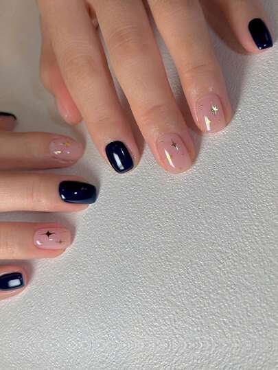 24 Pieces Press On Nails Short Square/Star Print Nude Black Color Blocked Full Coverage Nail Art Sheet/Comes With Jelly Glue And Rubbing Strips Suitable For Aggregation, Reusable For Daily Use Using Can Enhance Your Temperament