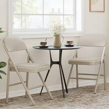 Sillas plegables de metal resistentes con tapizado acolchado de PU: portátiles, apilables, capacidad de 159 kg, cómodas para comedor, sala de estar, oficina, interior y exterior - Beis - Ver 3