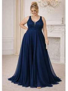 Plus Size Bridesmaid Dress For Curvy Women, With A Bow At The Waist. - 藏蓝色 - 查看 1