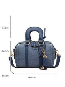 Neue Mode einfarbige Damen Handtasche, aus PU-Material gefertigt, in Dunkelblau, dekoriert mit Buchstaben-Dekor und Anhänger mit englischem Buchstaben. Im Boston Bag Stil entworfen, mit rosa Perlenanhänger, rautenförmigem Muster oben, Doppelgriffen und verstellbarem langem Schultergurt. Glatter Reißverschluss, geeignet für Arbeitswege, Ausflüge, Dates und den täglichen Gebrauch von Frauen. - Blau - Übersicht 3