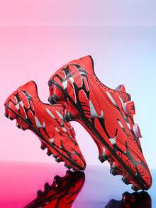 4-Season Sports Football Shoes, Campus Style Football Match Shoes, Football Training Shoes, Long Studs Anti-Slip, Asymmetrical Camouflage Pattern Upper, Convenient Hook And Loop Closure - Red - View 15