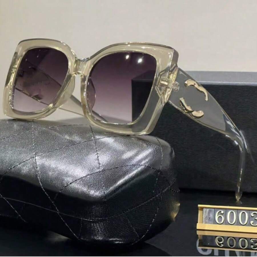 The "Xiao Xiang" Style Outdoor Personalized Fashionable  Are Suitable For Travel And Business Trips. - 無色 - 查看 1