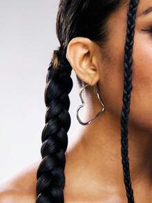 Heart Design Earrings - Silver - View 3