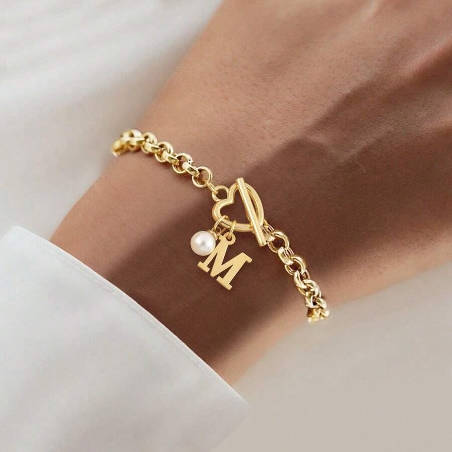 1 pieza Brazalete de cadena de acero inoxidable dorado con colgante de perla falsa con inicial y broche de palanca con forma de corazón, estilo clásico y de moda para mujer - Amarillo Oro - Ver 1