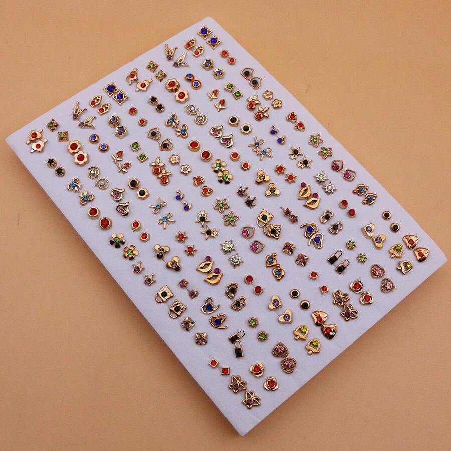 100 pares de juego de aretes de plástico con strass de moda surtidos, tono dorado minimalista y versátil, empaquetados en esponja sin caja - Diamantes bañados en oro sin caja - Ver 1