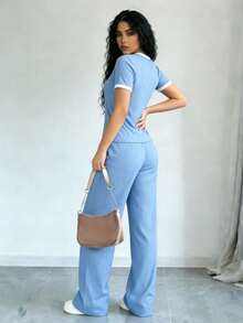 Set de 2 piezas para mujer con camiseta de manga corta de unicolor y pantalones con cordón en la cintura, estilo casual - Celeste - Ver 3