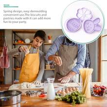 3pcs Easter Cookie Cutter Set, 3D Embossed Stamp Cookie Molds With Rabbit, Egg And Flower Patterns, Non-Stick Plastic Cookie Cutters For Soft Candy, Cookies, Pastries, Bread And Spring Easter Baking - Lilac Purple - View 8