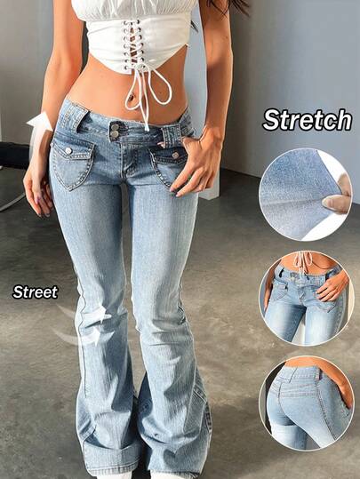 女士弹力浅蓝色低腰喇叭牛仔裤，复古街头风，2026春夏，新年和情人节。