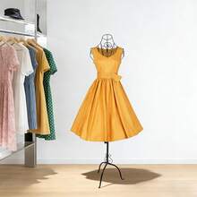 Torse de mannequin féminin en fer, buste de couturière avec support noir pour la présentation de vêtements et de bijoux - A - Voir 4