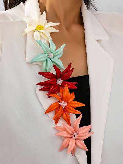 1pc Handmade Floral Brooch, Fashionable Elegant Unique Delicate Personalized Clothing Accessory, Exaggerated Asymmetrical Camellia Lapel Pin For Women, Suitable For Coat, Dress And Various Occasions