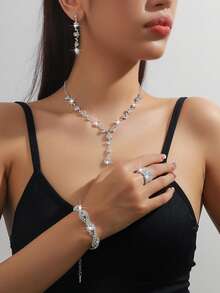 花朵项链、耳环、手链、戒指首饰套装，精致百搭，质感高端，适合女性日常通勤、校园约会、婚礼、派对和情人节等场合作为礼物。 - 銀色 - 查看 12