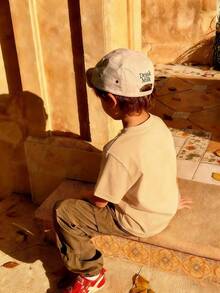 Disney Background Cars Lightning McQueen Mater And Ramone Print Kids' Short Sleeve T-Shirt - Playful And Cute Racing Style Top - 杏色 - 查看 4