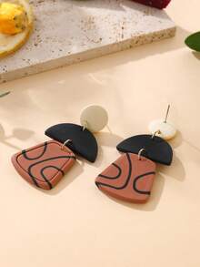 一对手工制作的别致黑色条纹梯形吊坠耳环，夸张设计，百搭高端，适合度假、海滩、派对和日常佩戴。 - 彩色 - 查看 3