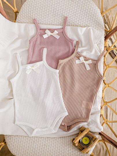 女婴无袖连体衣，新生儿春夏薄款吊带背心