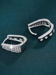 1 Pair Women's Earrings, Fashionable Hollow Star Hoop Earrings, Versatile Unique Personalized Earrings For Ladies - Earrings - View 4