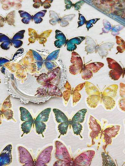 50片复古闪光金箔宝石蝴蝶贴纸，逼真透明蝴蝶PET贴纸，彩色贴纸，适用于手机、笔记本电脑、文具、行李箱、剪贴簿、日记本、水瓶、生日派对礼物装饰