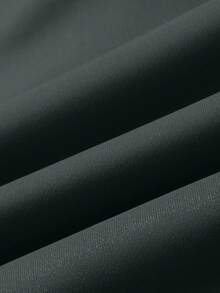 男士连帽卫衣和运动裤两件套，春秋季节的理想之选。包含一件轻便的连帽卫衣和一条运动裤，采用复古字母印花设计。适合休闲外出、居家穿着、周末出行，甚至轻松的办公环境。 - 彩色 - 查看 6