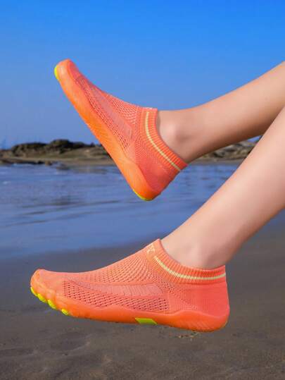 Giày thể thao ngoài trời unisex mới, phù hợp cho tập thể dục, cắm trại, suối, bãi biển, đồng cỏ. Chất liệu lưới thoáng khí, đế chống trượt, nhanh khô, đa năng cho leo núi, bơi lội, các hoạt động trên bãi biển, yoga - Giày thể thao nhẹ cho mọi mùa.