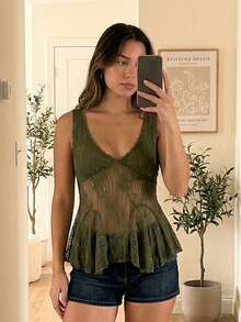 Womens Lace Tank Tops Trendy Sleeveless V Neck Solid Color Ruffle Tops Slim Fit Shirts - Verde Oscuro - Ver 8